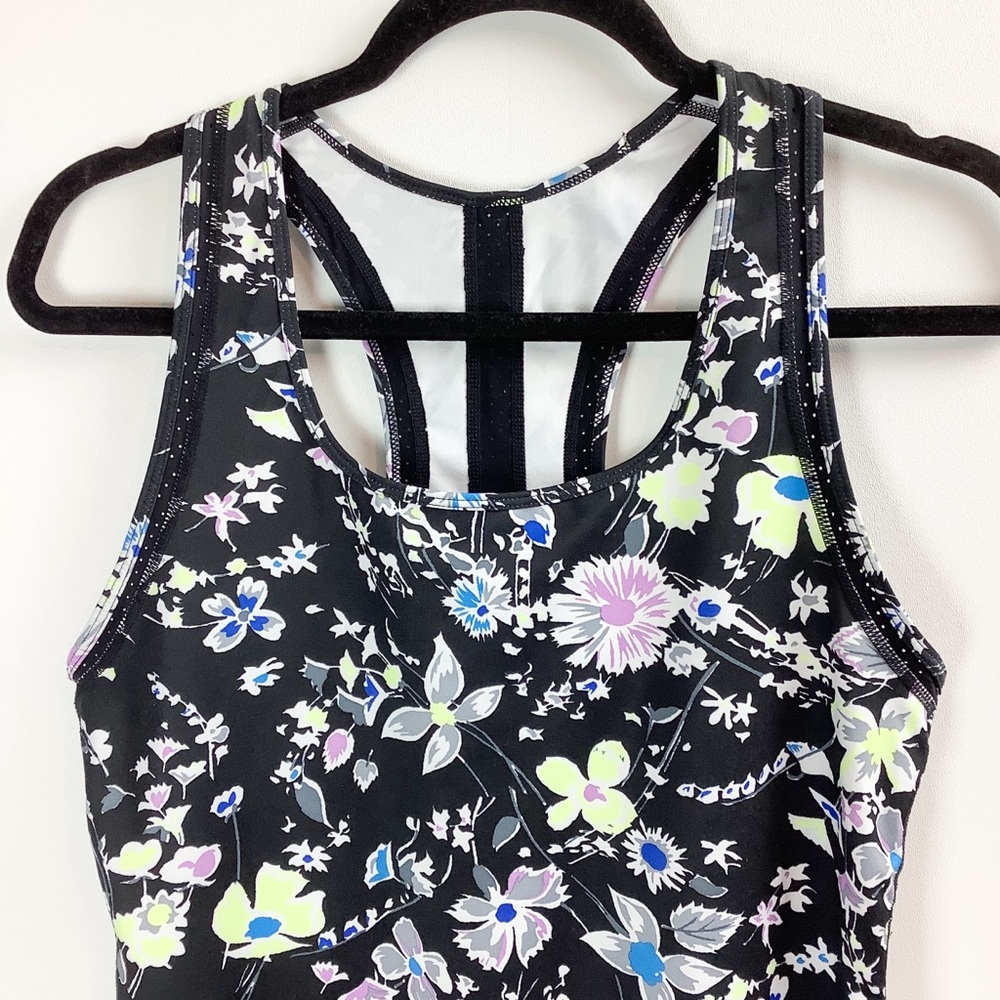 GAP Fit Floral Workout Racerback Tank Top - Picture 4 of 8